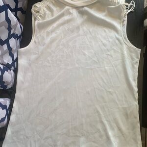 White House Black Market Womens Top / Women’s Blouse